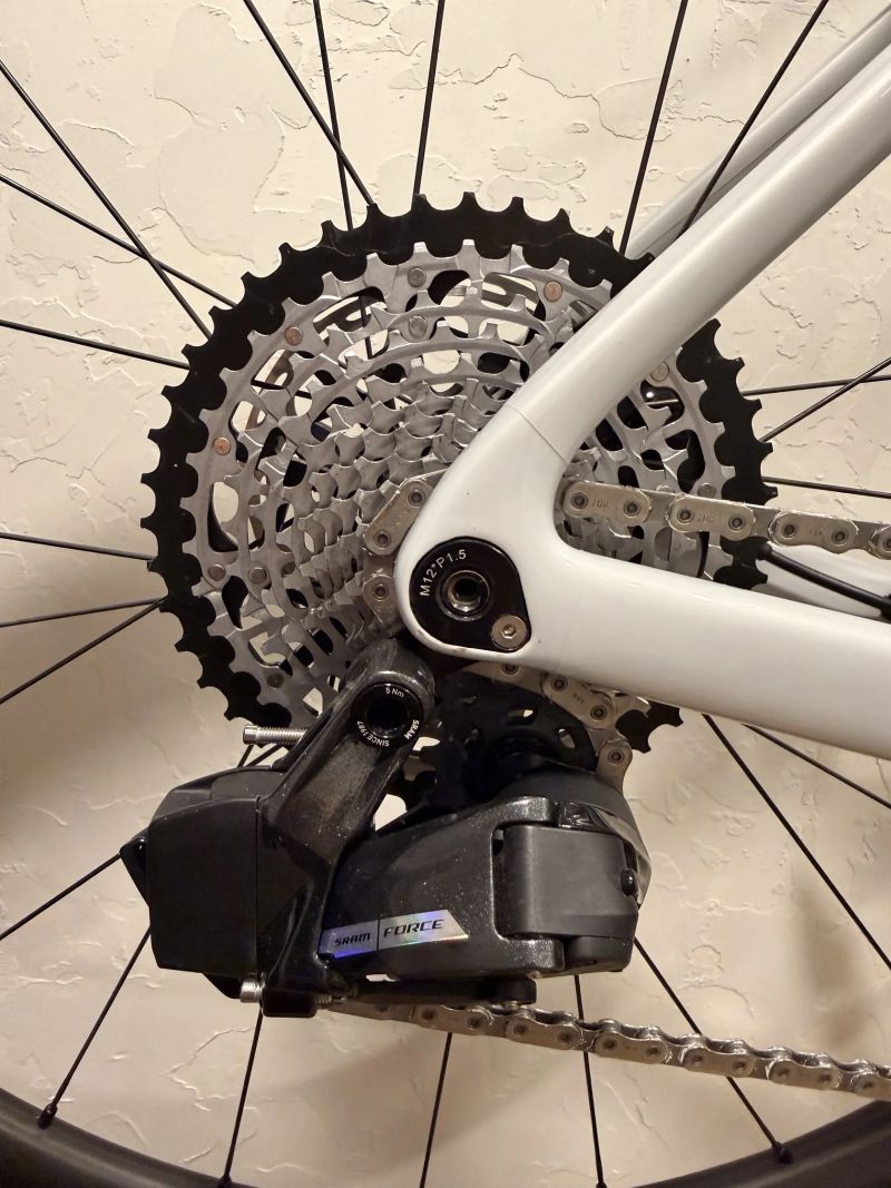 Sintesi FLU CX aerogravel 2025