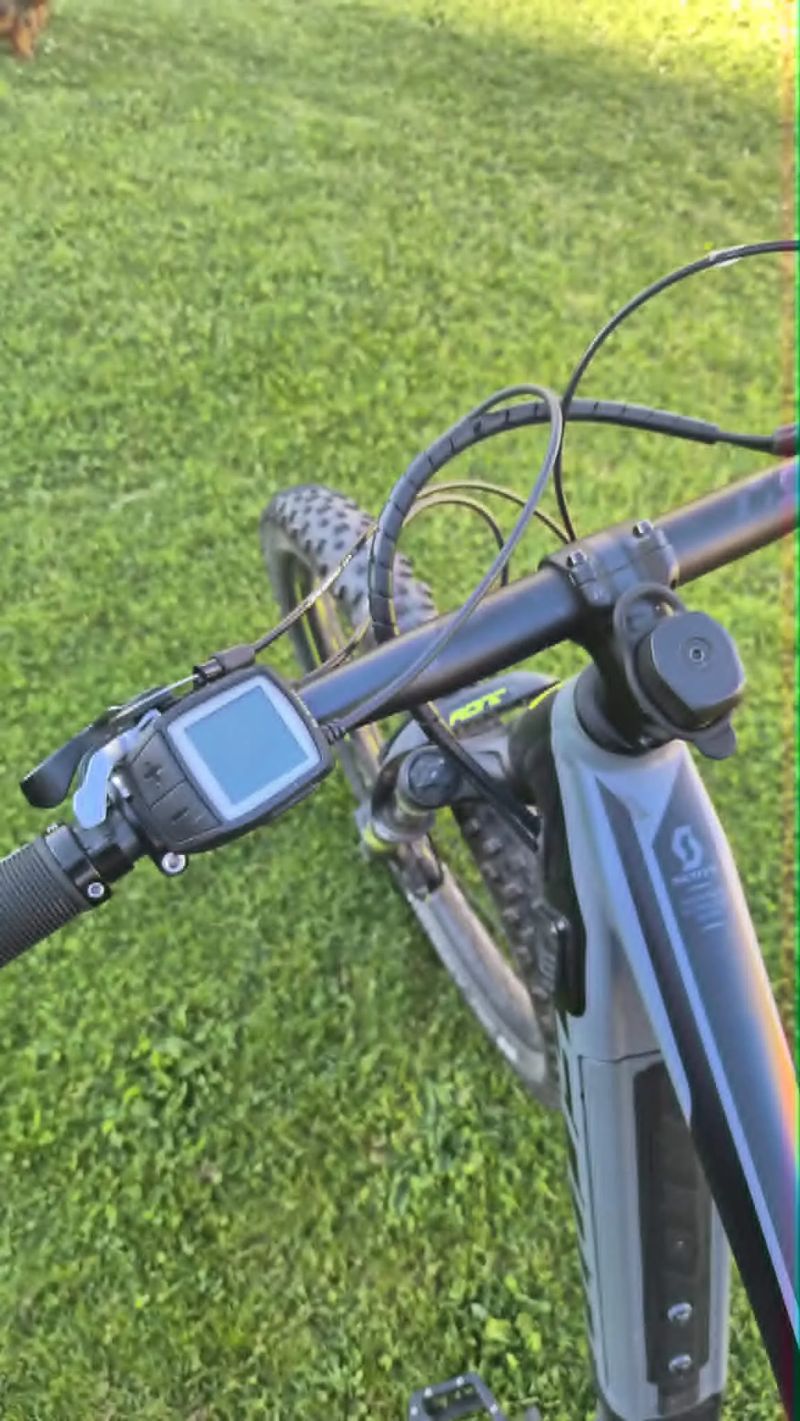 Scott E-SCALE 720