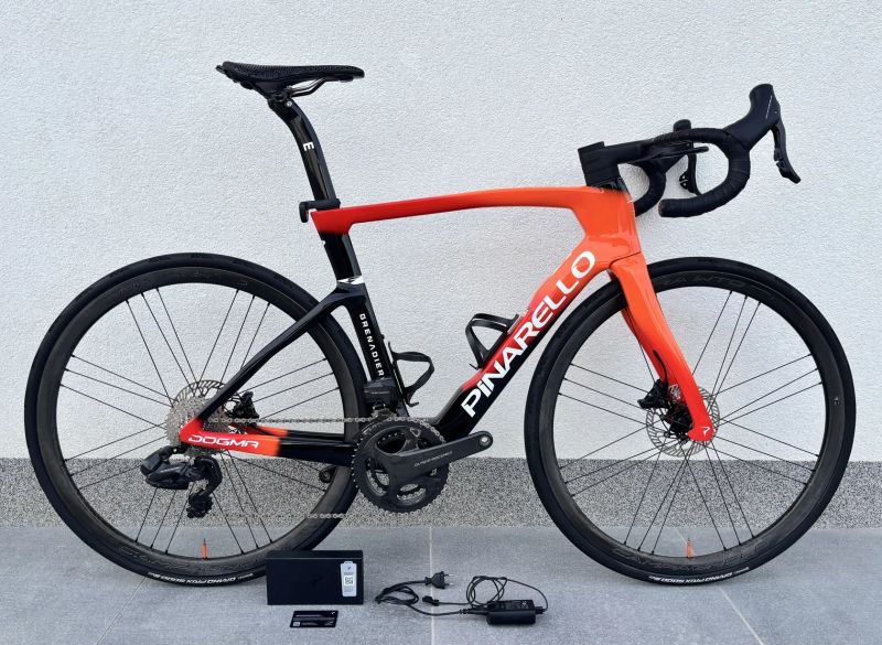 Silniční kolo Pinarello Dogma F