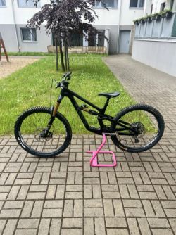 Canyon Torque CF9