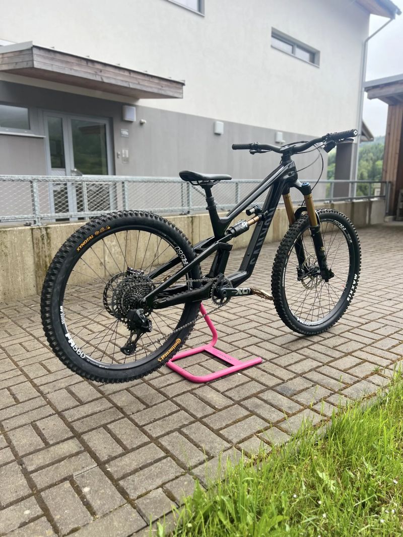 Canyon Torque CF9