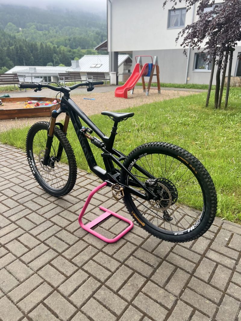 Canyon Torque CF9