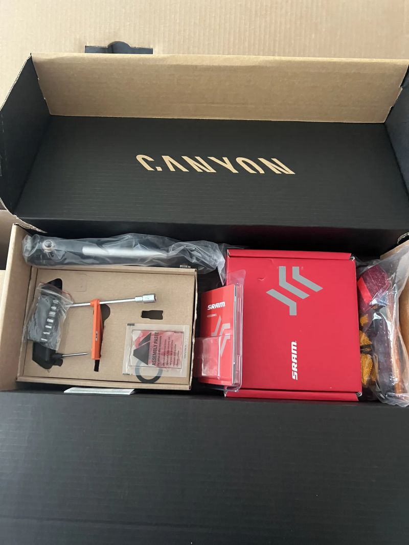 Canyon Torque CF9