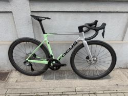 Silniční kolo Focus Izalco Max 9.7 S