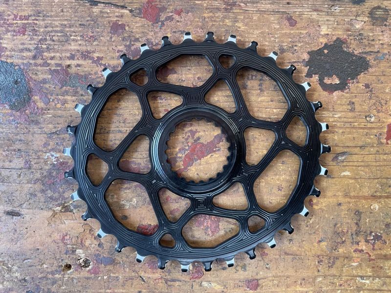 Převodník AbsoluteBlack XTR M9100 oval 34 zubů