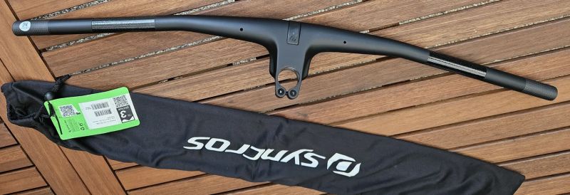 SYNCROS Fraser IC SL DC 760 mm – špičkový celokarbonový integrovaný kokpit - NOVÝ