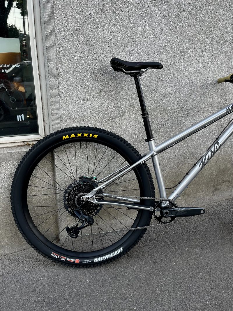 Kona Honzo ESD (custom stavba)