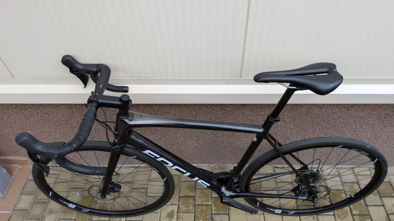 Focus IZALCO RACE DISC 9.7 karbon, NOVÁ KOLA, vel. 56