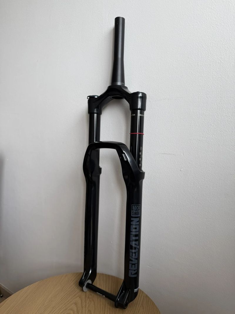 RockShox Revelation RC 2023 – 150mm, 29", tapered | jazdená, dobrý stav