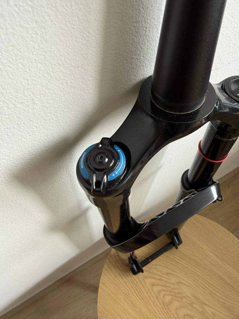 RockShox Revelation RC 2023 – 150mm, 29", tapered | jazdená, dobrý stav