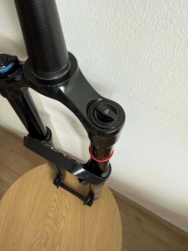 RockShox Revelation RC 2023 – 150mm, 29", tapered | jazdená, dobrý stav