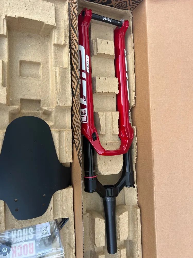 ROCK SHOX SID SL Ultimate Electric Red 2026