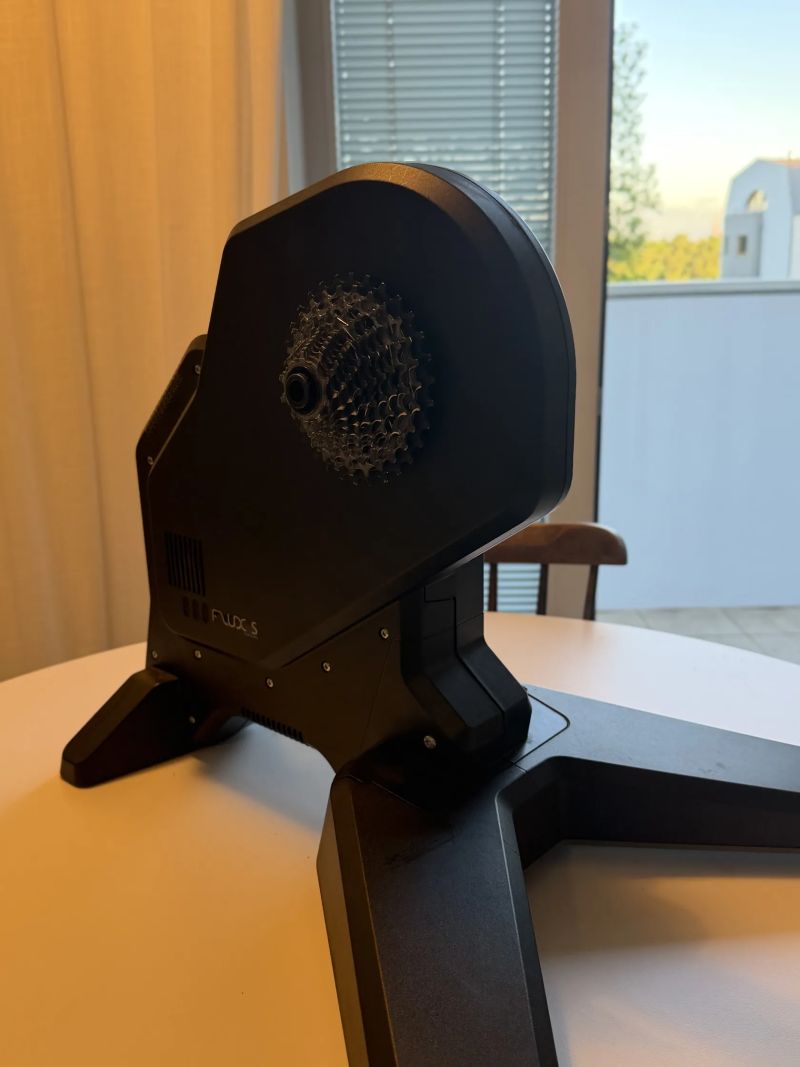 Tacx Flux S Smart – trenažér, TOP stav