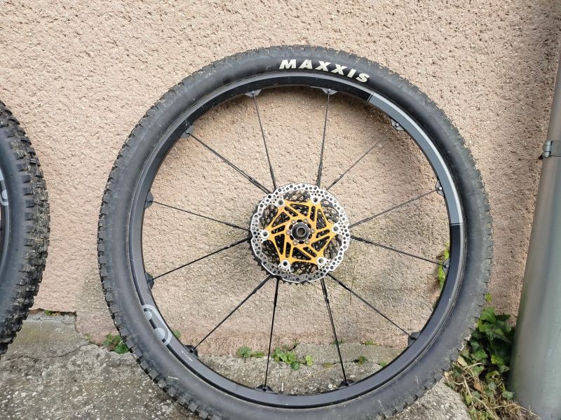 Crankbrothers cobalt 2