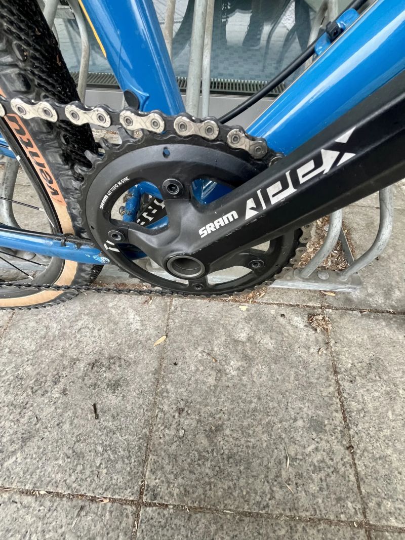 Genesis Fugio 20 – ocelový gravel na hydraulice