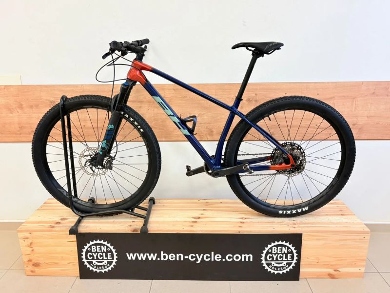 BH Ultimate rc carbon 7.7