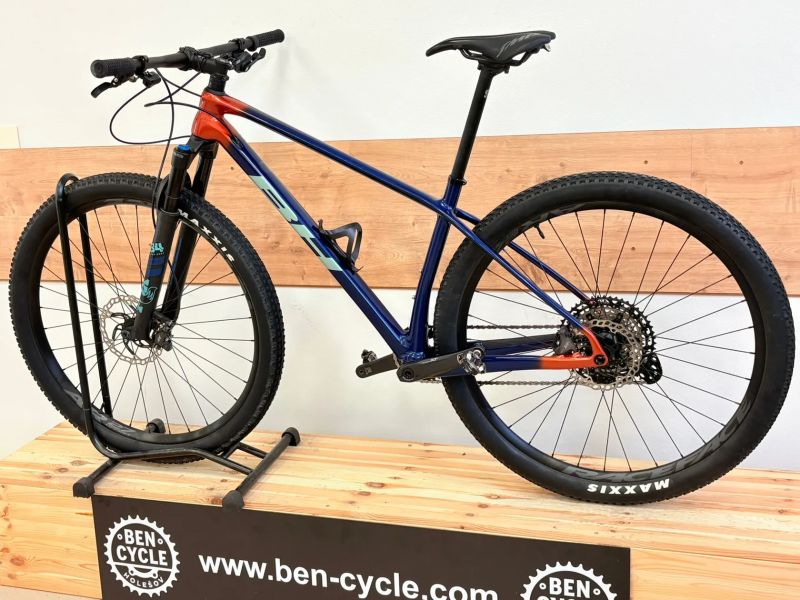 BH Ultimate rc carbon 7.7