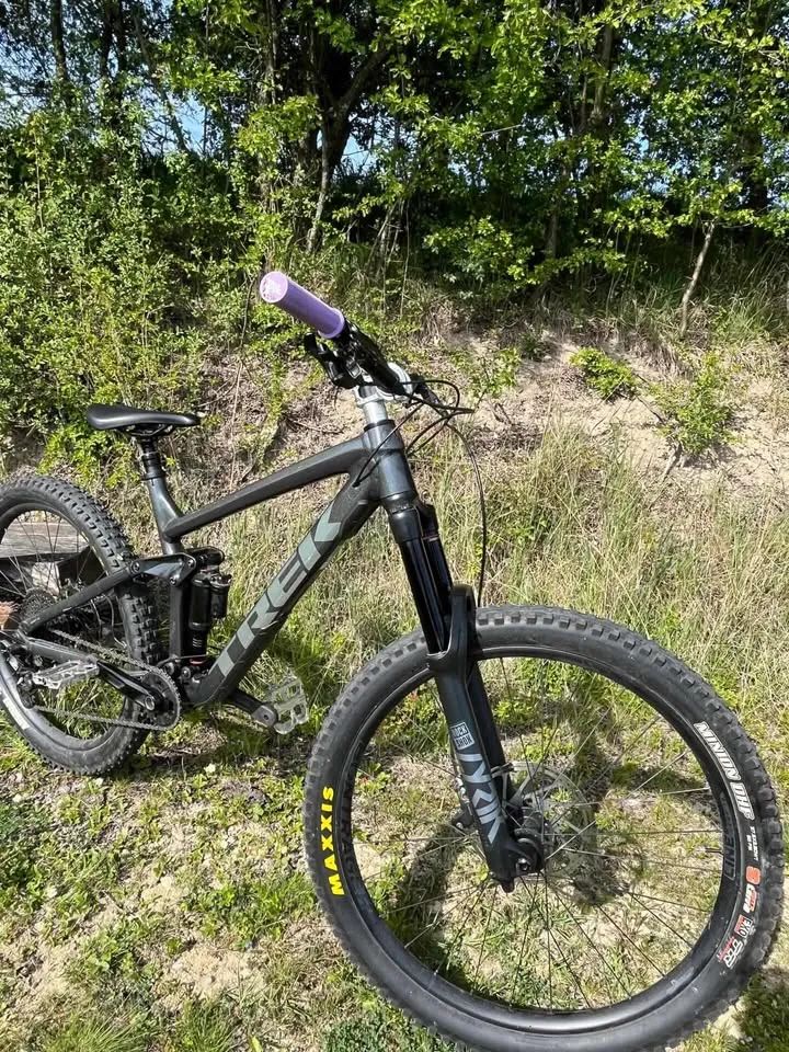 Trek Remedy 8