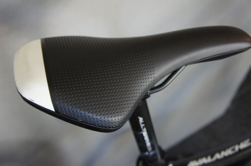 Horské kolo GT AVALANCHE 29" COMP BLK