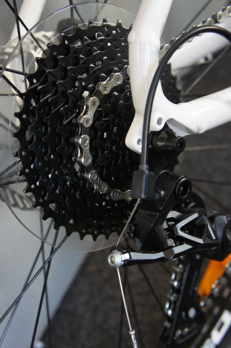 Horské kolo GT AVALANCHE 29" COMP BLK