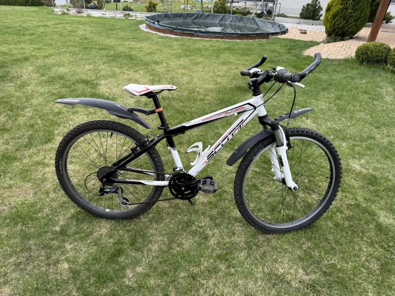 Scott Scale 24”
