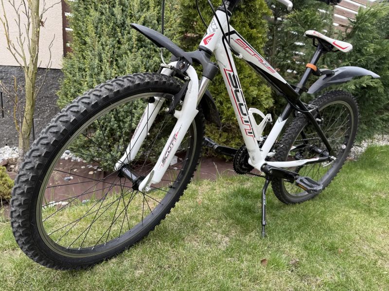 Scott Scale 24”