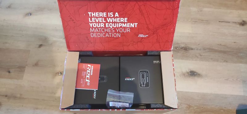 Bezdrátová sada SRAM RED eTap 2x11 + karbonové kliky 52/36 172,5 mm + brzdy Dura-Ace Direct Mount 