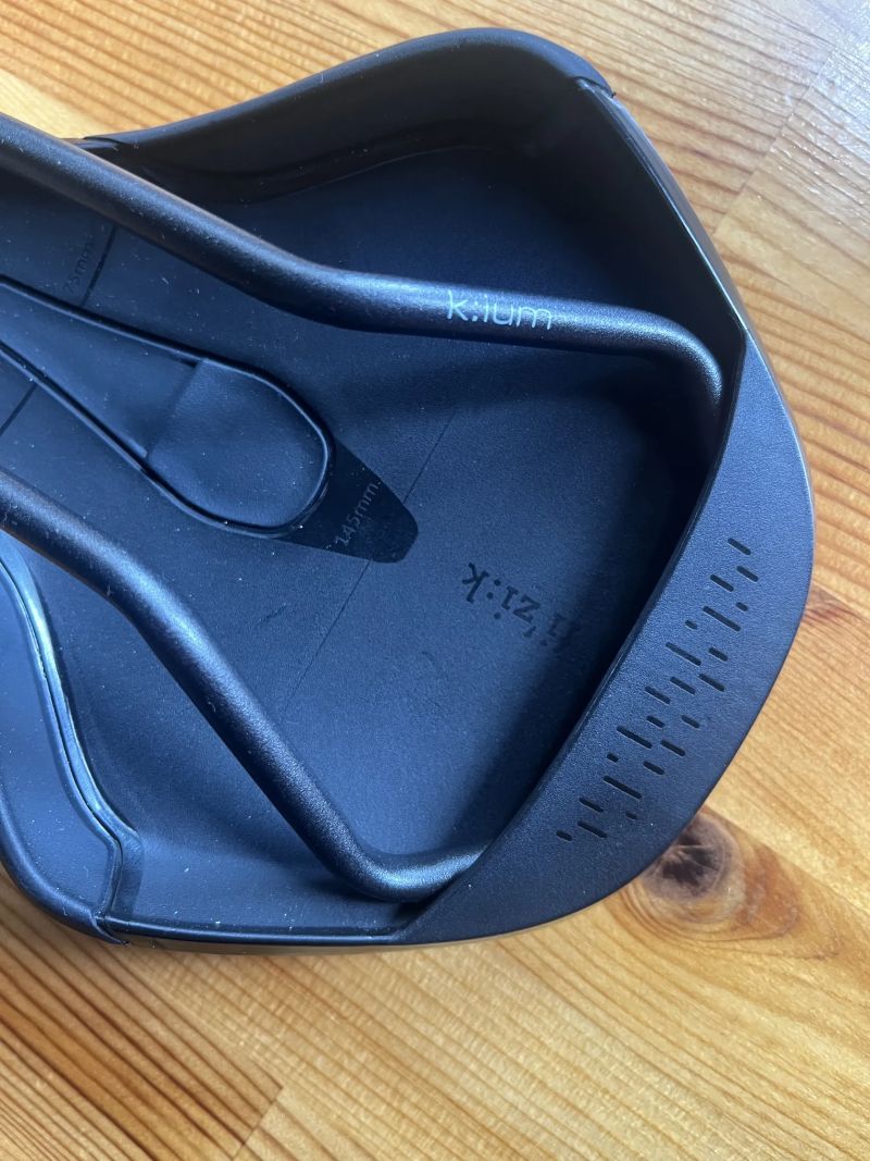 Sedlo Fizik Terra Aidon X3 - black 145mm