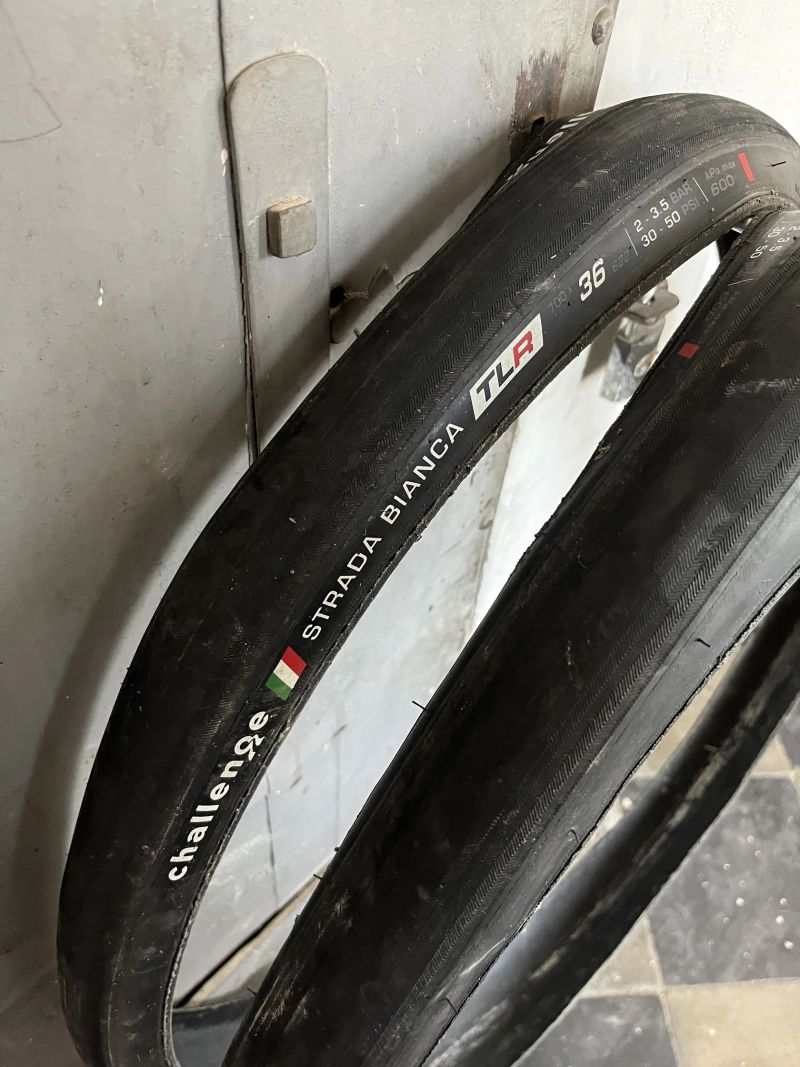 2x Challenge Strada Bianca TLR (700x36c / 36-622)