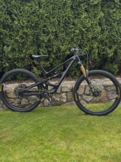 YT Industries Capra CORE 4
