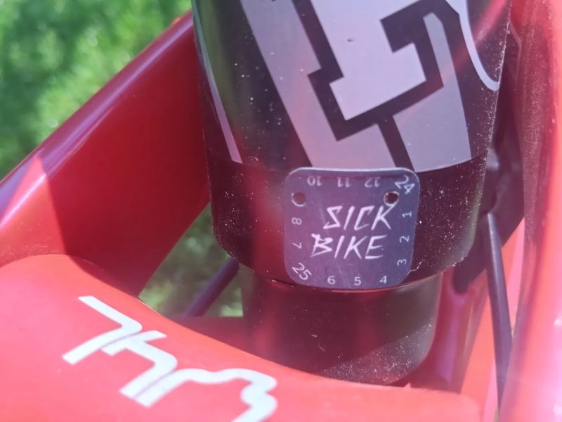 YT Tues 29 CF Pro (Candy Red) – Velikost XL