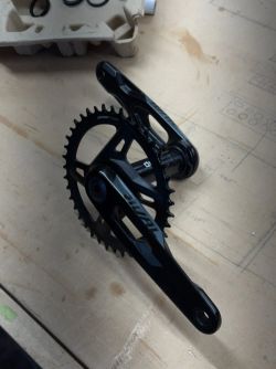 Sram rival E1