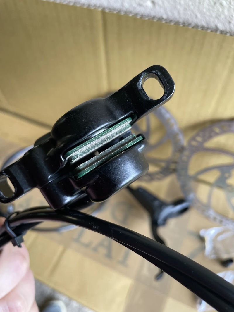 Hydraulické brzdy Tektro HD-M275 + brzdové kotouče
