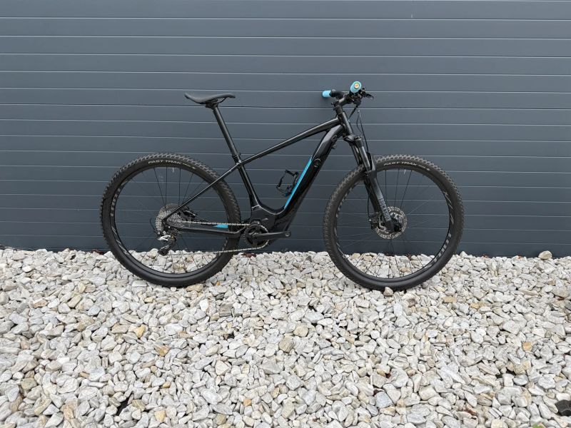 Specialized Levo HT Comp, vel M; 2 baterie