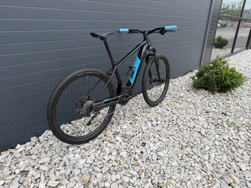 Specialized Levo HT Comp, vel M; 2 baterie