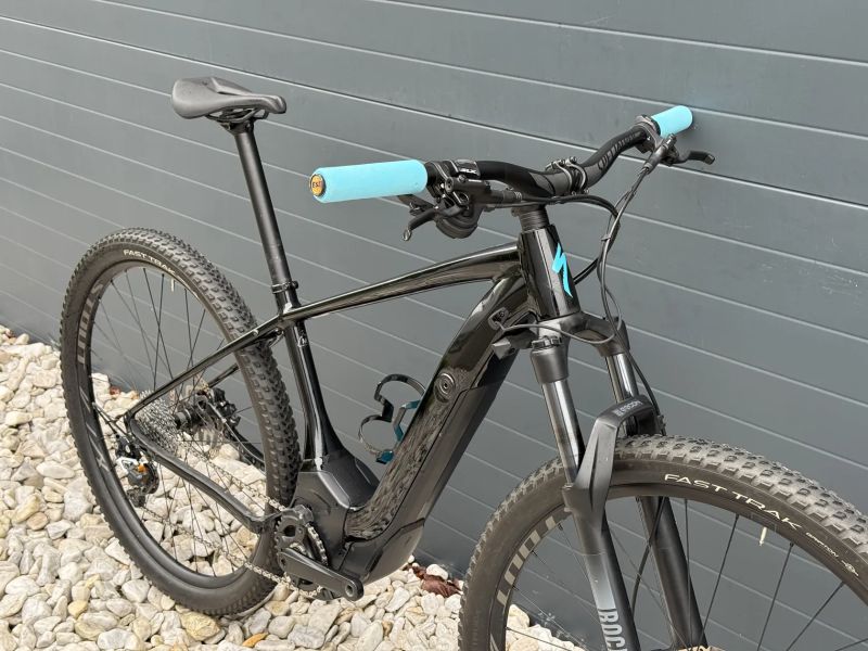Specialized Levo HT Comp, vel M; 2 baterie