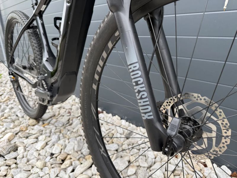 Specialized Levo HT Comp, vel M; 2 baterie