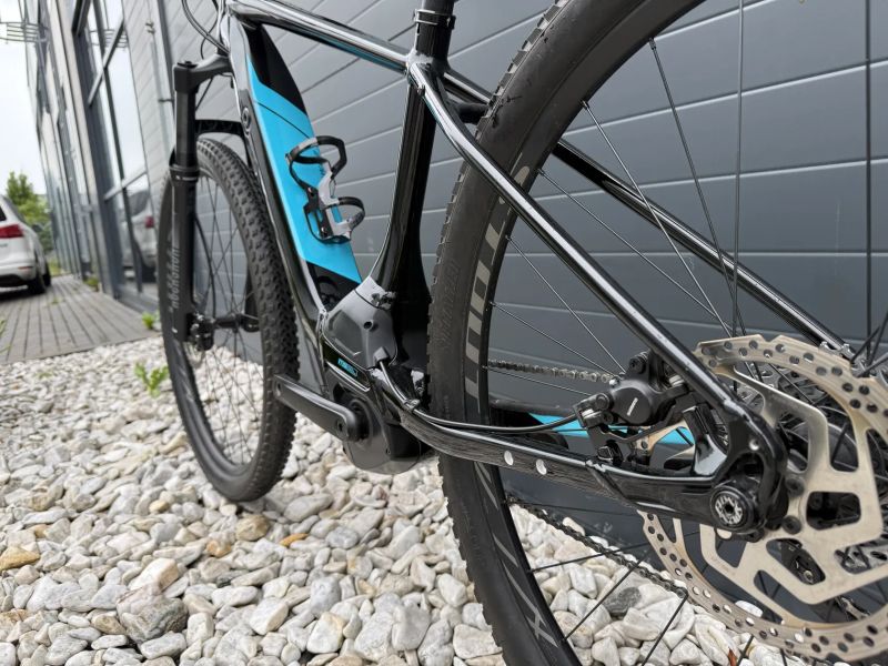 Specialized Levo HT Comp, vel M; 2 baterie