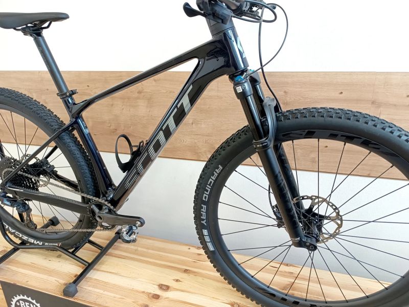 Scott Scale 930 - karbonová kola Elite wheels