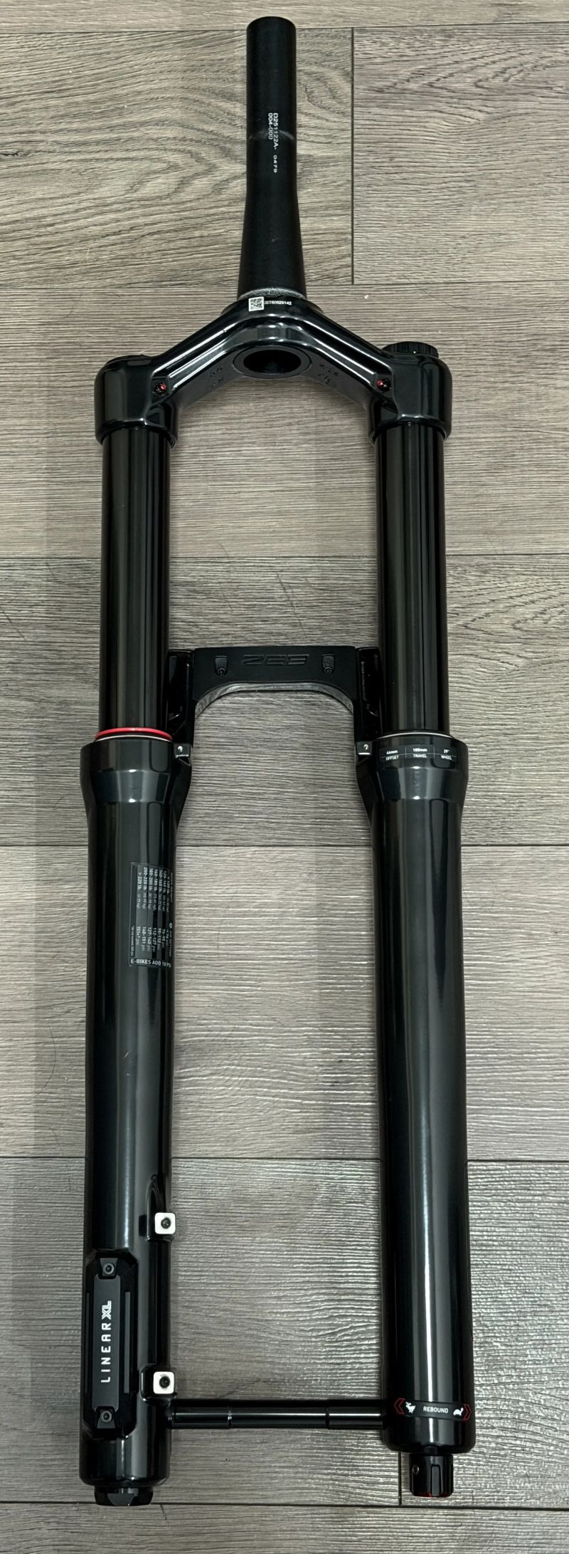 Rock Shox ZEB Select (29", 180mm, Linear XL + Delta RC damper, 2027 model)