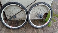 kola 26" ZTR FLOW náboje xt, kazeta 9s XT