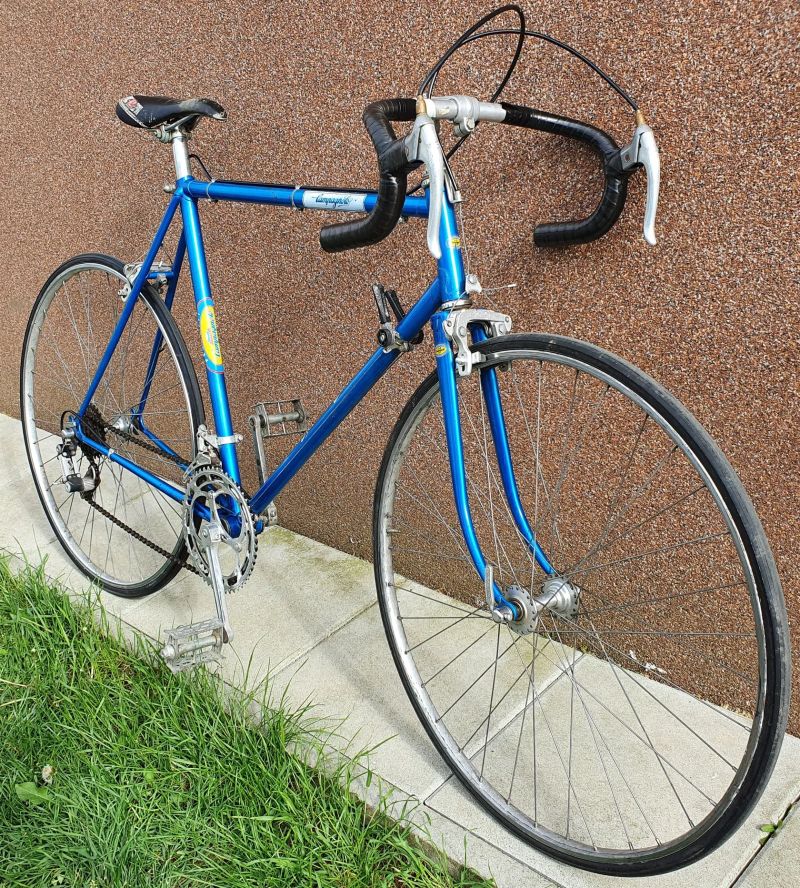Silniční galuskové kolo Campagnolo