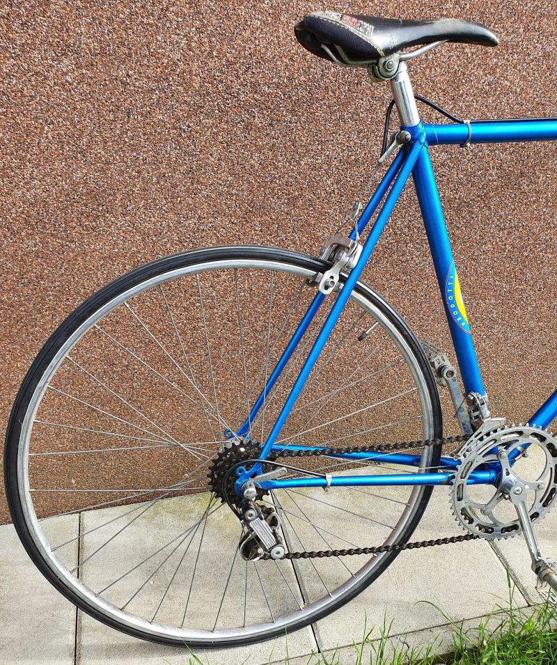Silniční galuskové kolo Campagnolo