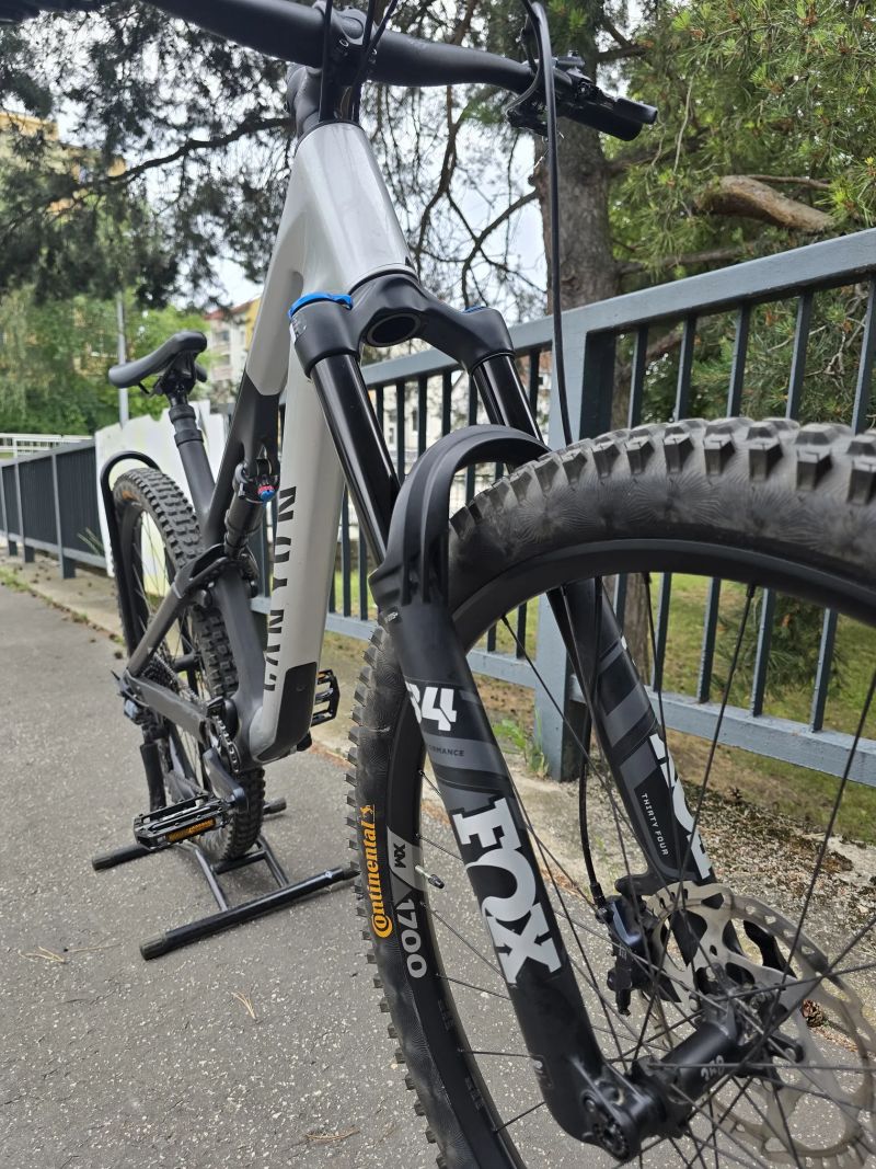 Canyon Neuron CF8 "L"
