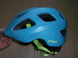 Cyklistická přilba R2 vel. 52-56 cm.