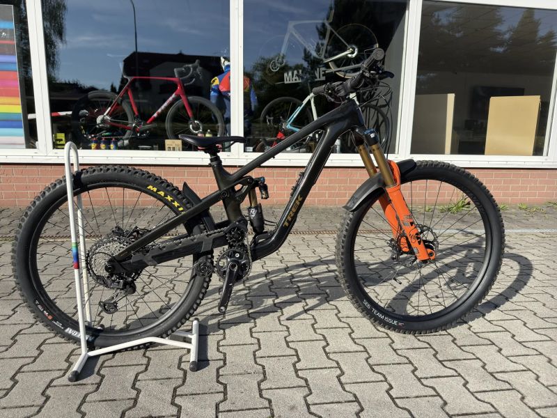 Trek Slash 9.8 Gen 6 M