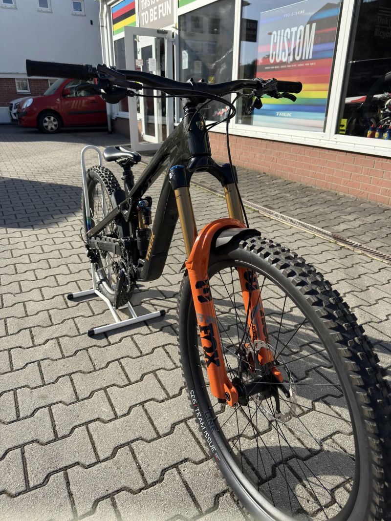 Trek Slash 9.8 Gen 6 M