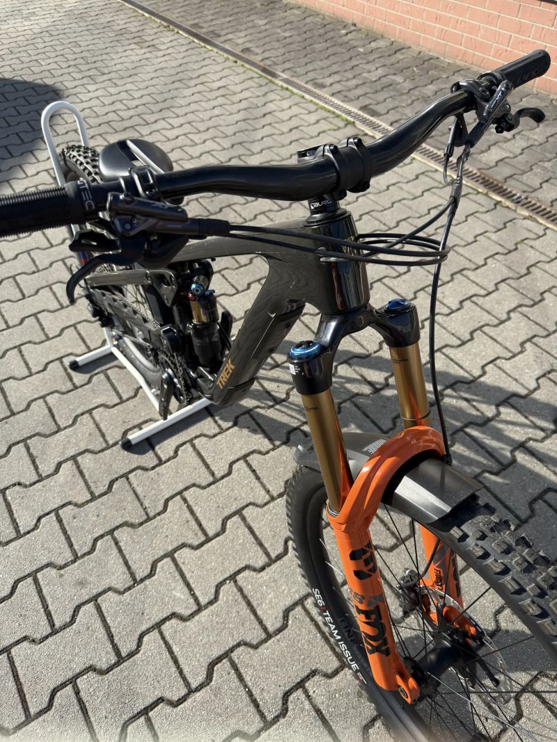 Trek Slash 9.8 Gen 6 M