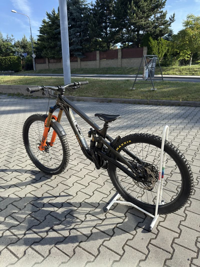 Trek Slash 9.8 Gen 6 M