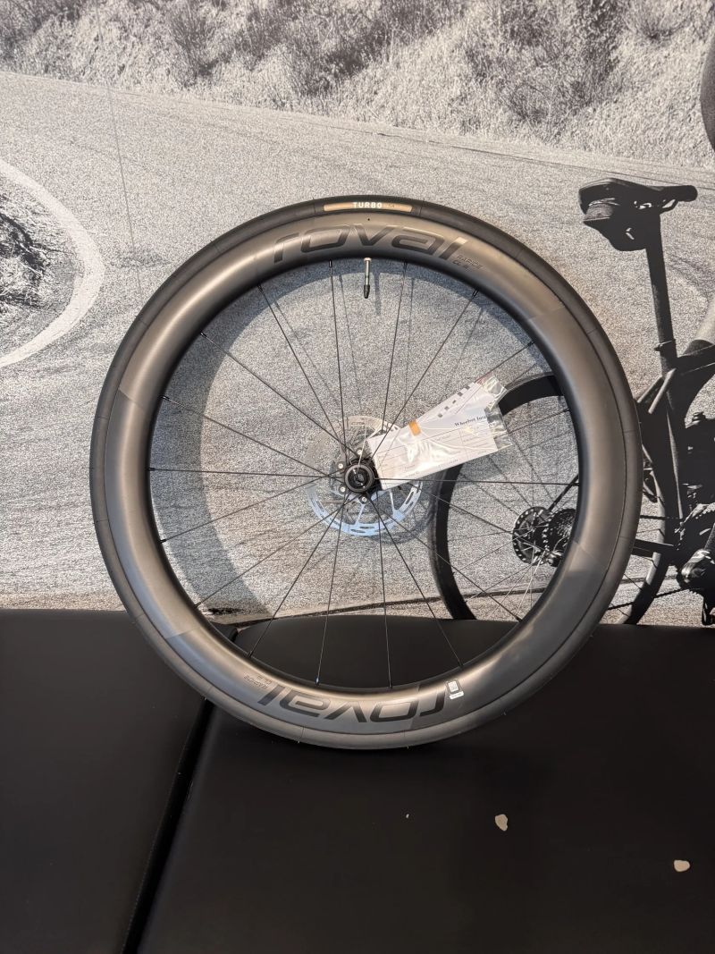 Zapletená kola Roval Rapide CL III